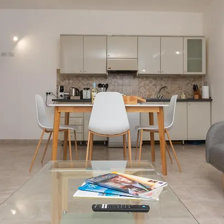 - Alba Holiday home *